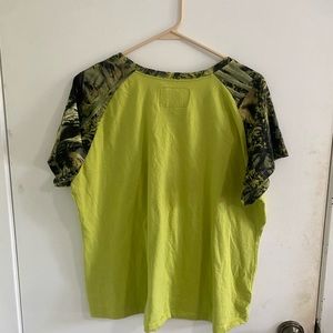 Fishouflage XXL womens camo and neon green top